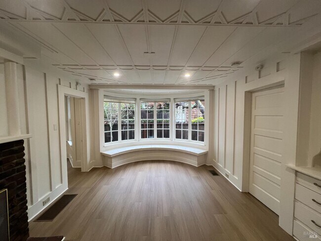 Building Photo - 127 Bolinas Ave