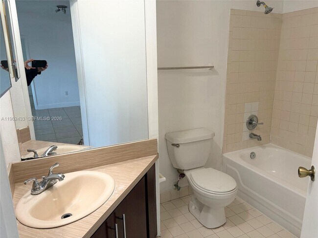 Building Photo - 2445 SW 18th Terrace