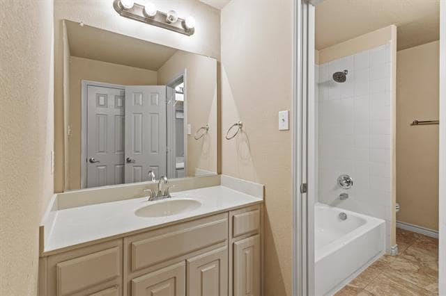Building Photo - 1420 Creosote Dr