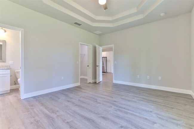 Building Photo - 44 Easterly Pl