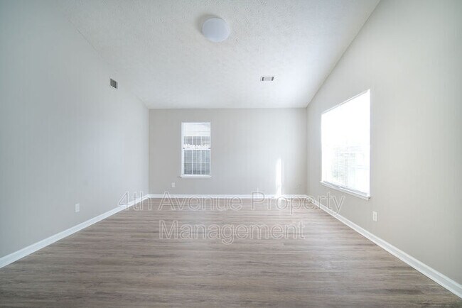 Building Photo - 2840 Pebblebrook Ct