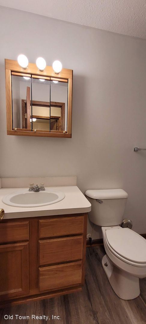 Building Photo - 2 br, 2 bath House - 2568 Eagle Circle #4