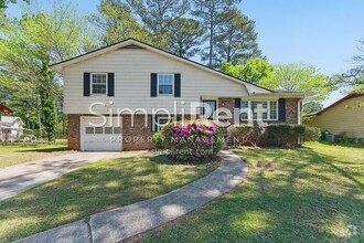 Building Photo - NO RENT FOR FIRST MONTH!! - NEWLY RENOVATE...