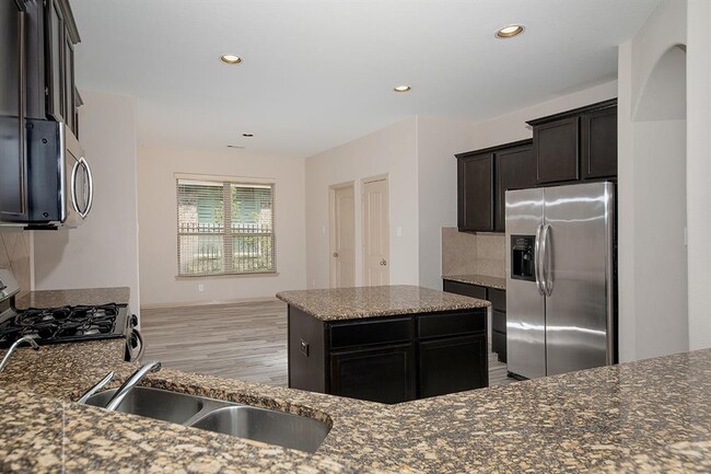 Building Photo - 11 Handbridge Pl