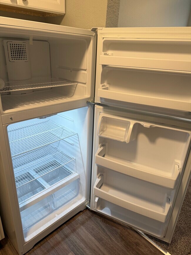 Building Photo - Pine Street Terrace