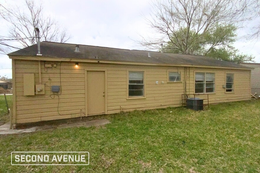 Building Photo - 4322 Groton Dr