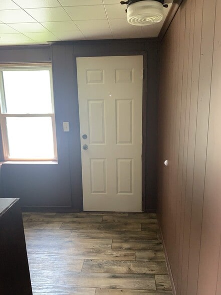 Building Photo - 807 Force Ave