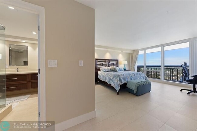 Building Photo - 4280 Galt Ocean Dr