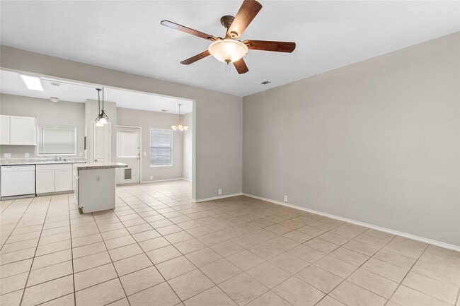 Building Photo - 16802 Pine Castle Dr