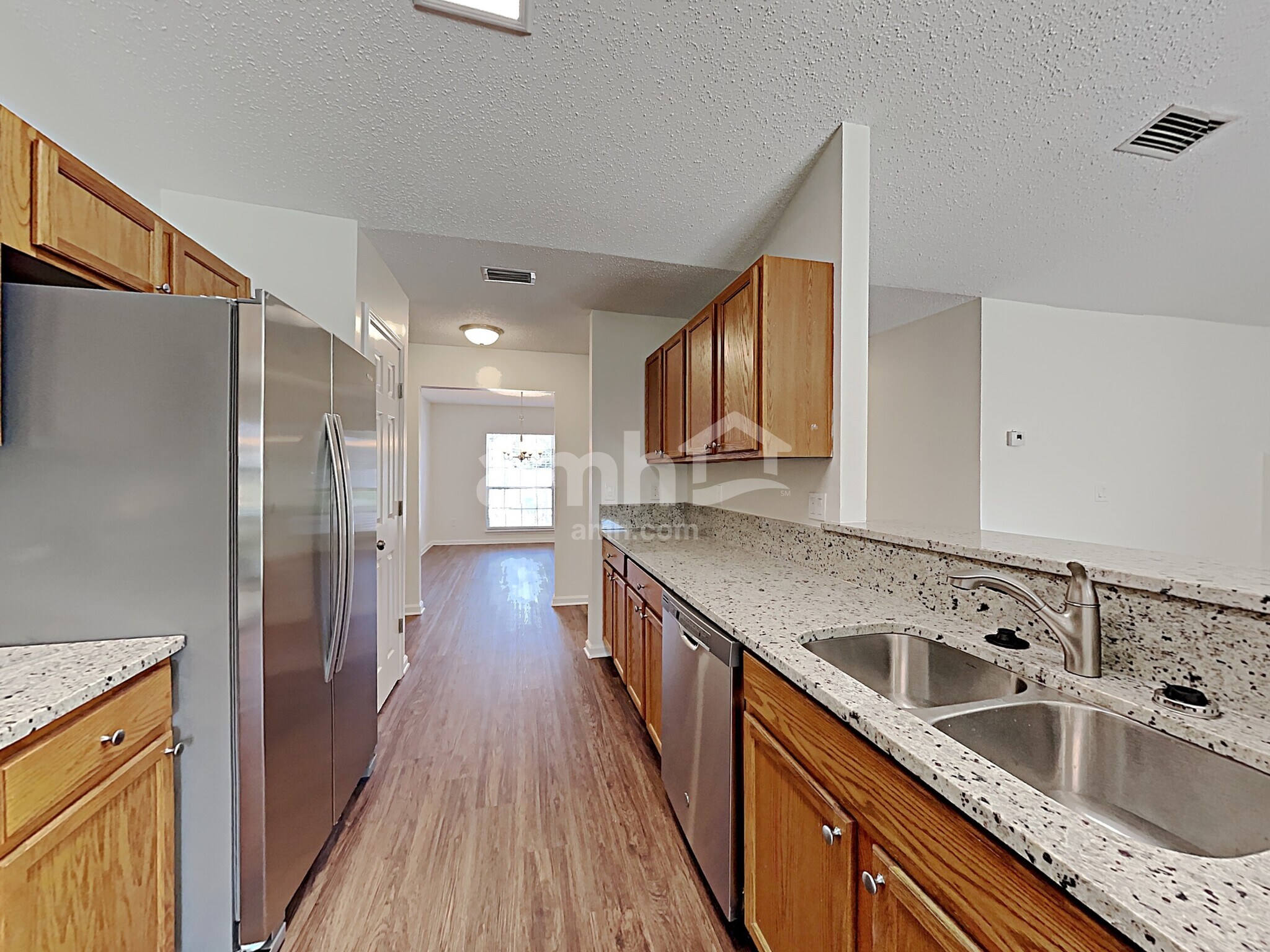 Building Photo - 14024 Fish Eagle Dr E
