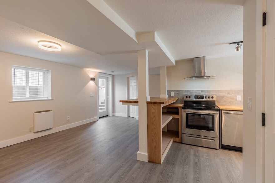 Building Photo - 1144 SE 85th Ave