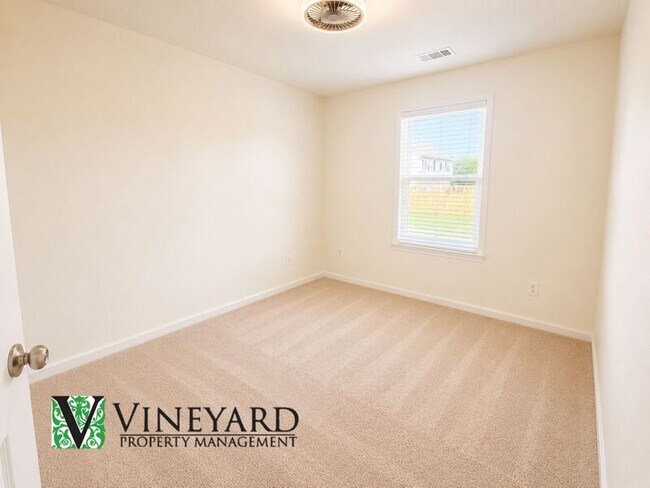 Building Photo - 414 Darter Dr NW
