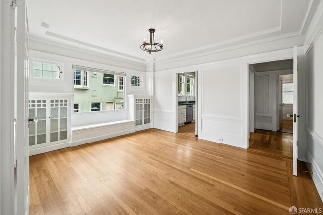 Building Photo - 420 Miramar Ave