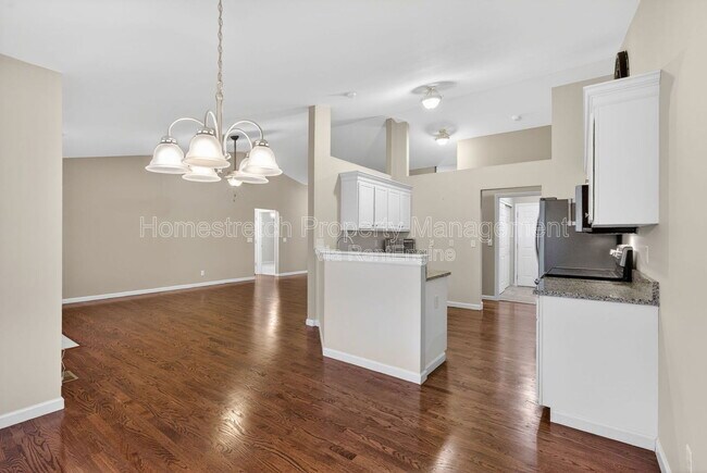 Building Photo - 1609 Valley Hill Ct