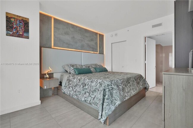 Building Photo - 1300 S Miami Ave