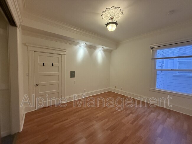 Building Photo - 115-117 Sanchez Street - 115-3