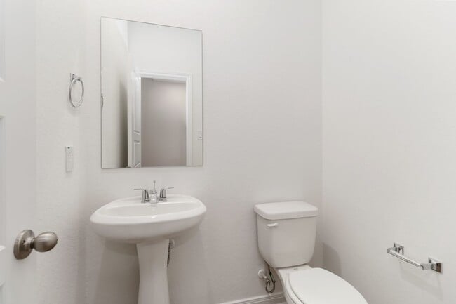 Building Photo - 15526 Suess Hl