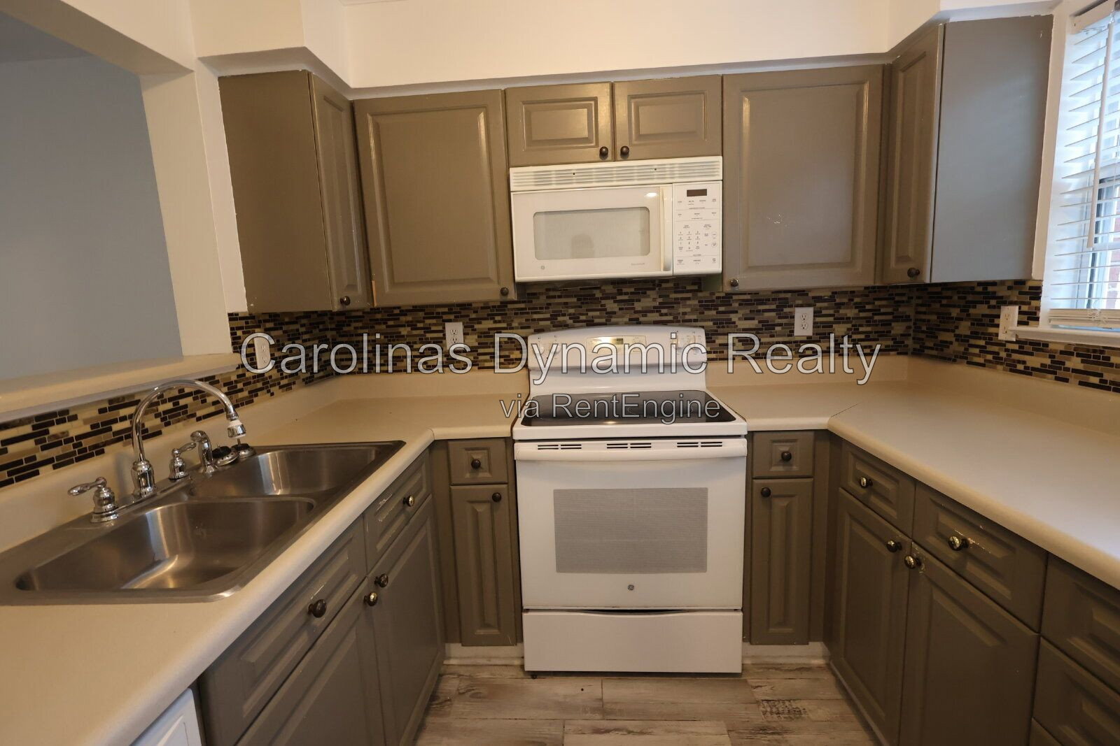 Building Photo - 3636 Melrose Cottage Dr