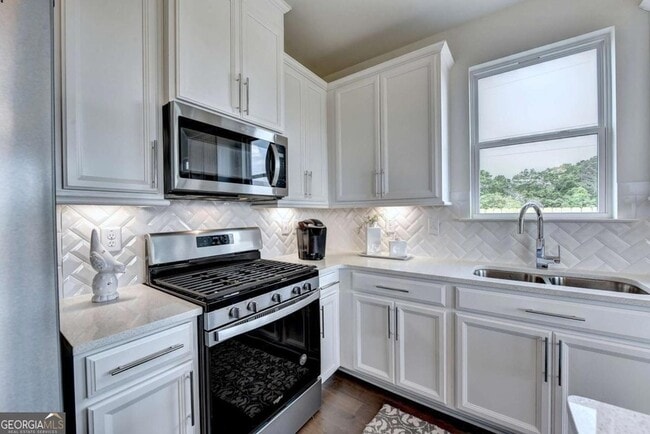 Building Photo - 19 Caison Dr