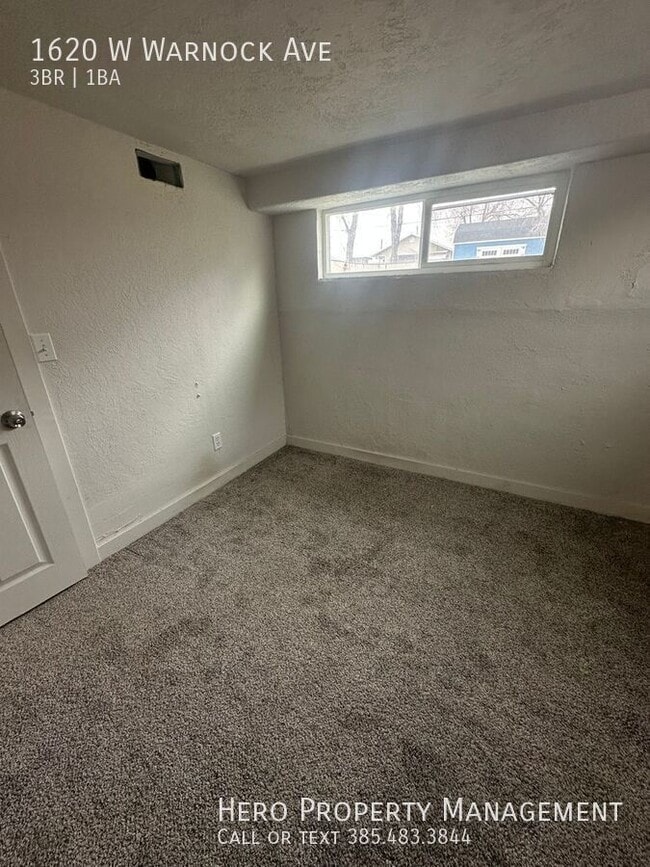 Building Photo - 1620 W Warnock Ave