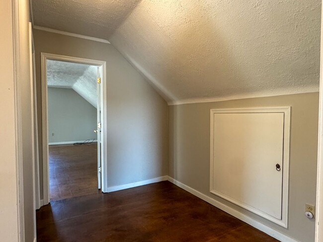 Building Photo - 4308 Boxwood Dr