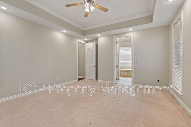 Building Photo - 66 Jeffrey Way