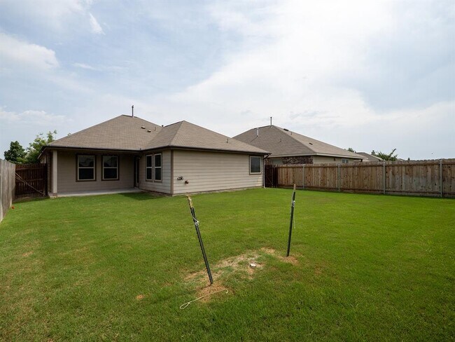 Building Photo - 238 Travertine Trail
