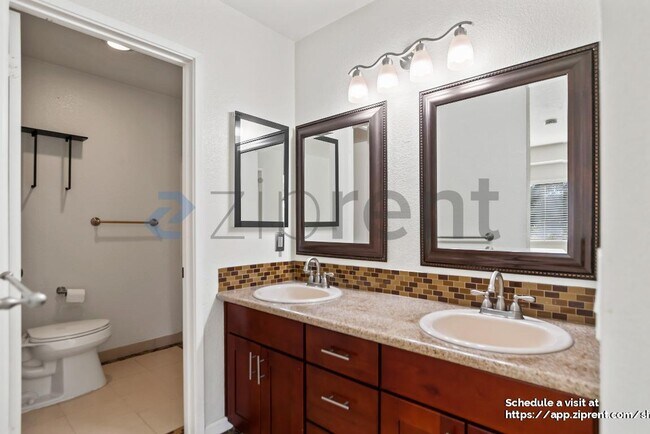 Building Photo - 16931 Sorrel Way