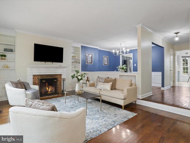 Building Photo - 3001 Federal Hill Dr