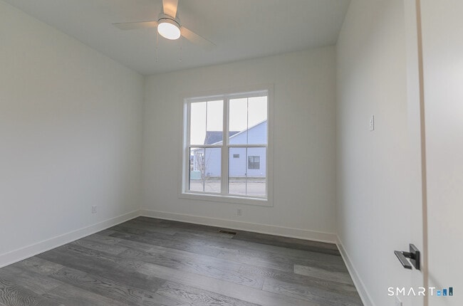 Building Photo - 35 Lookout Rdg