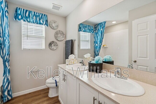 Building Photo - 601 Ambleside Dr