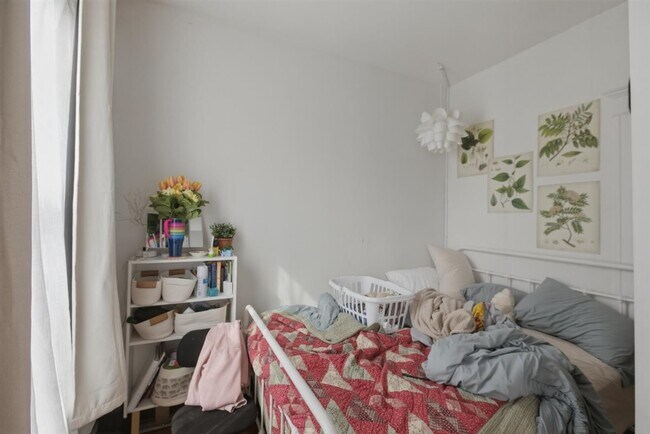 Building Photo - 3507 N Seminary Ave