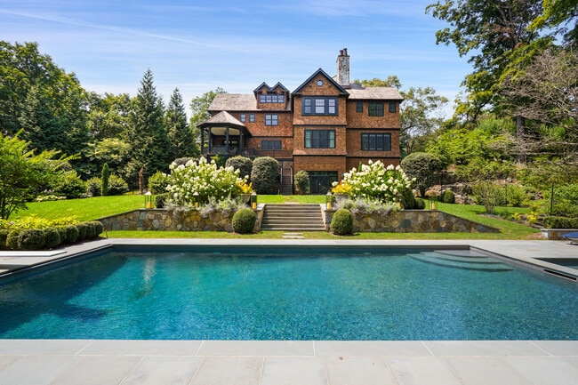 Building Photo - 59 Cat Rock Rd