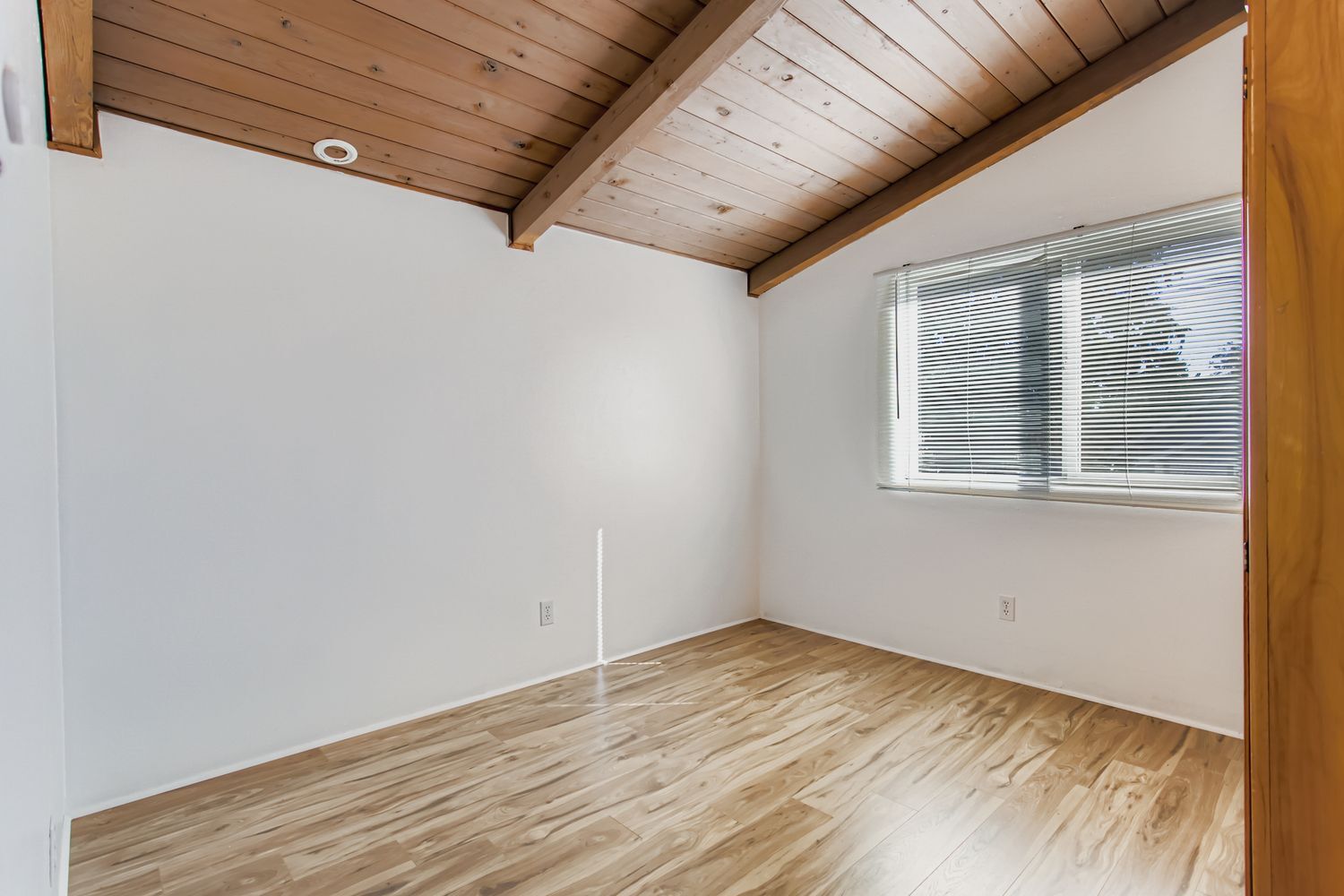 Building Photo - 5139 SE Tolman St