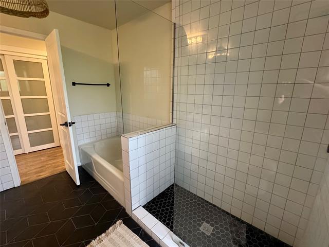 Building Photo - 211 Mill Creek Dr