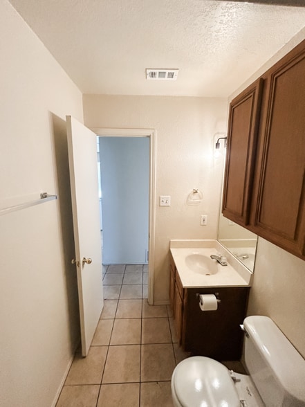 Building Photo - 1808 Windward Dr