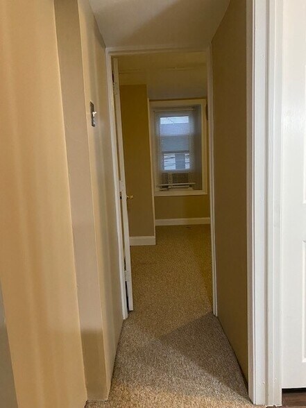 Building Photo - 7036 Ridge Ave