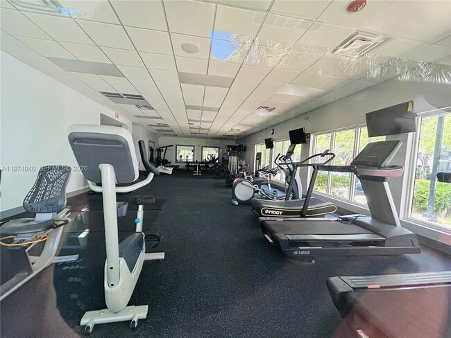 Building Photo - 17021 N Bay Rd