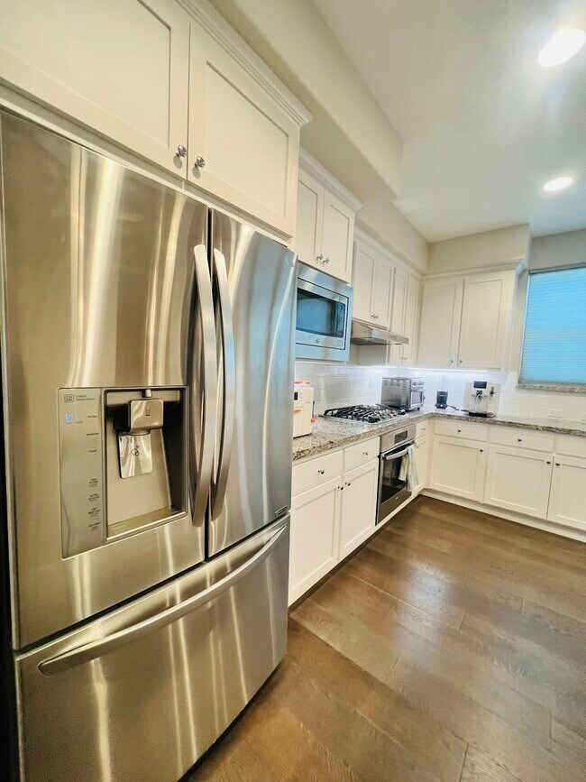 Building Photo - 1494 Arcangel Ter