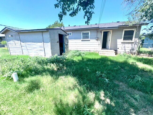 Building Photo - 6501 Avenue T
