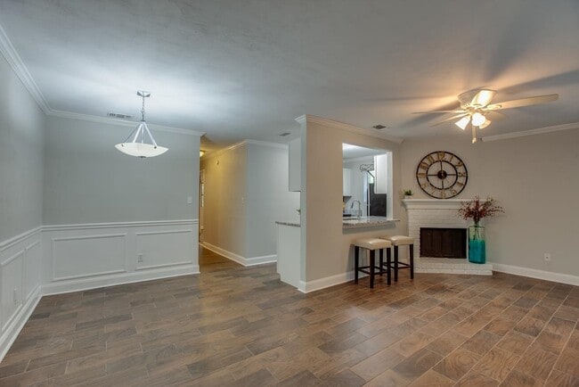 Building Photo - 2135 Victory Garden Ln