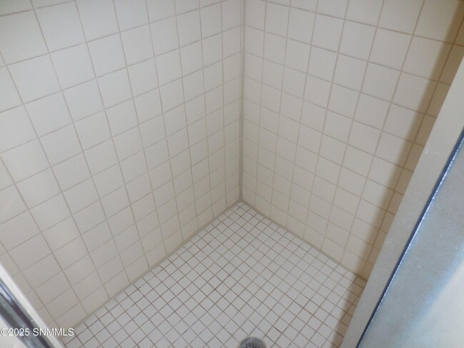 Building Photo - 3219 Eagle Ridge Dr