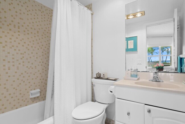 Building Photo - 3101 S Ocean Blvd