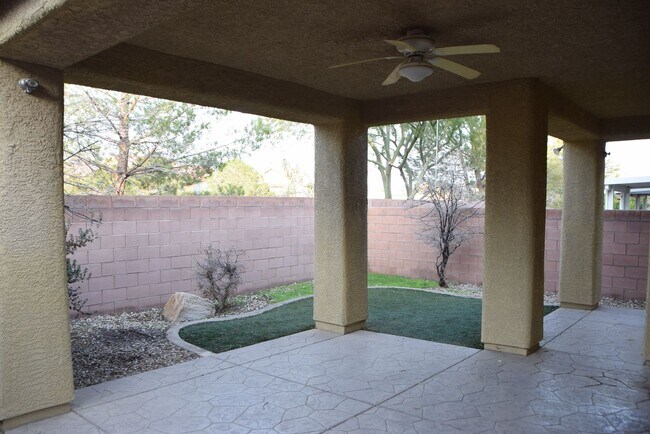 Building Photo - 60 Dark Creek Ave