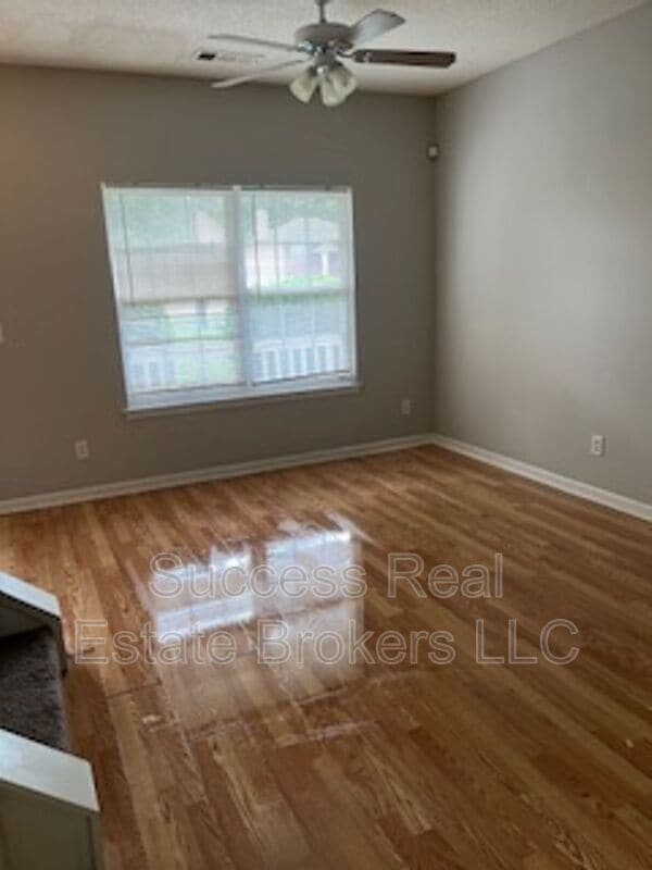 Building Photo - 5335 Willow Park Blvd