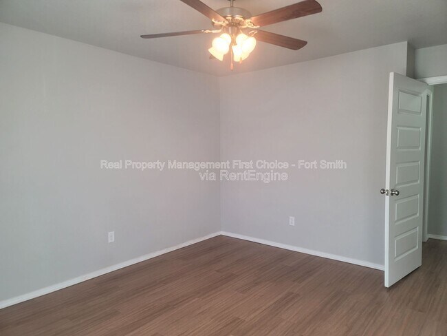 Building Photo - 2108 Ingalls Ln