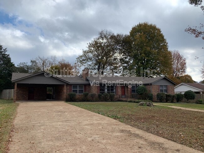 Primary Photo - 2224 Bower Dr
