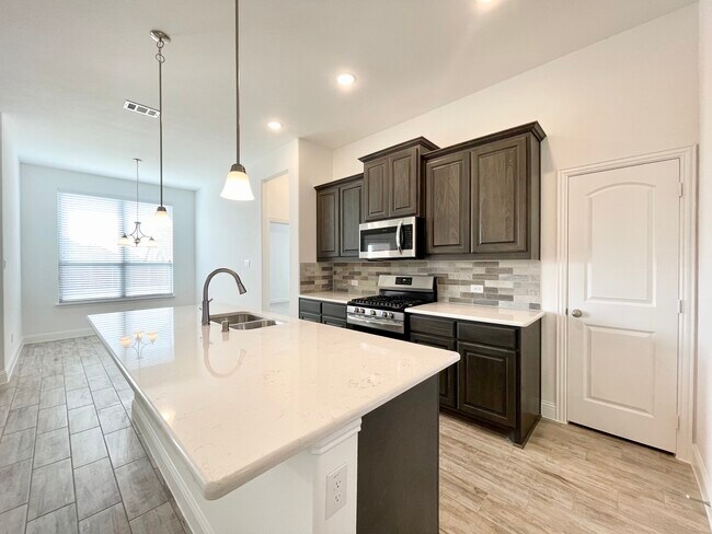 Building Photo - 2914 Bobcat Dr