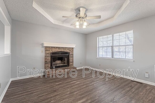 Building Photo - 604 NE Mimosa Dr