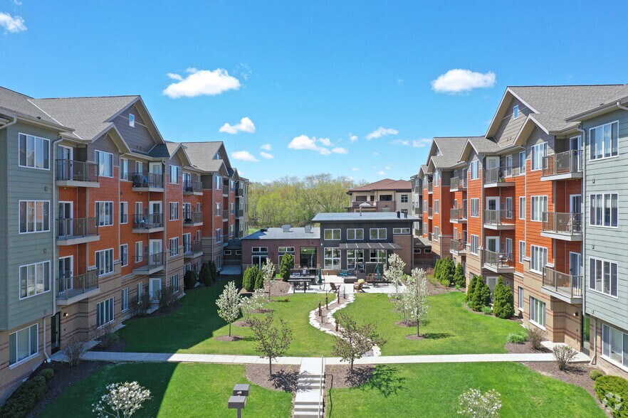 1600 Tosa 1600 Rivers Bend Ln Wauwatosa WI 53226 Apartment Finder